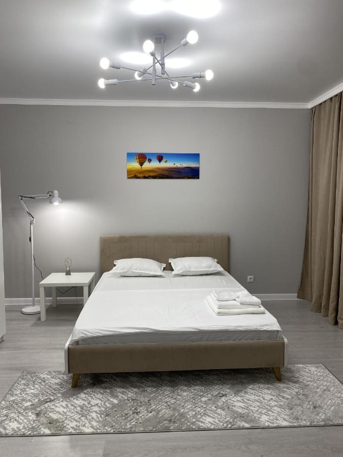 Уютная 1 Комнатная Freedom Apartment Nur-Sultan  Exterior photo